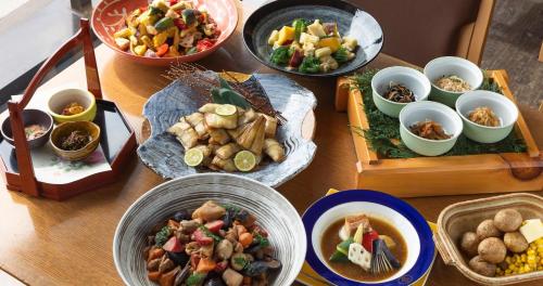 Jídlo v hotelu nebo okolí