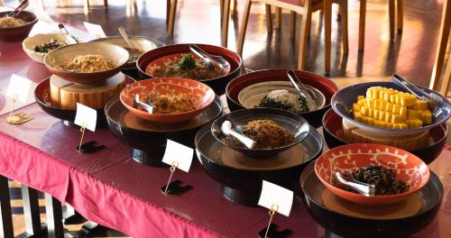 Jídlo v hotelu nebo okolí