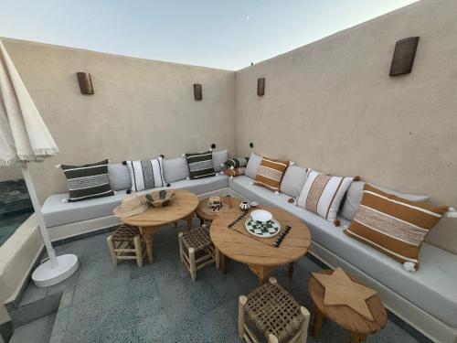 Posezení v ubytování Dar Tiegezh