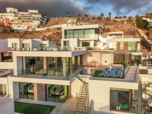 Villa A with priv, heated pool, ocean view THE VIEW TENERIFE