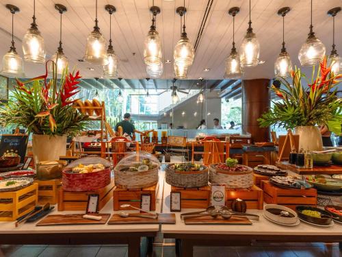 Đồ ăn tại/gần resort