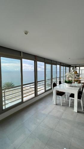 Levante Premium Beach