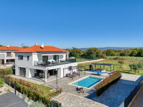 Villa Victoria