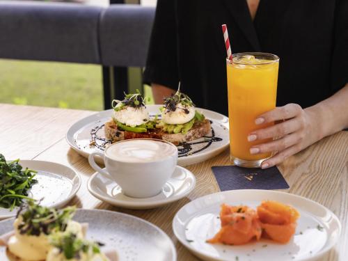 Jídlo v aparthotelu nebo okolí