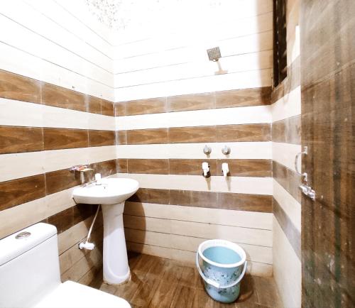 Koupelna v ubytování AJ PRIME Homestay - Your Affordable Stay