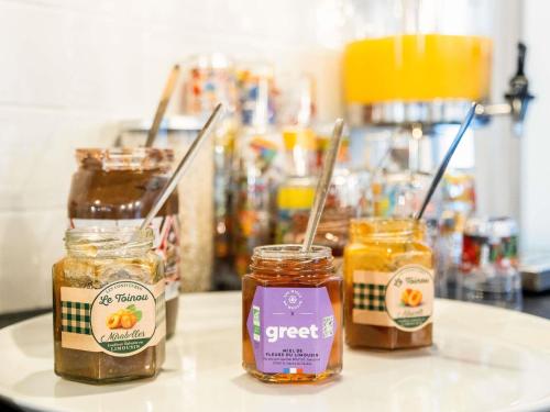 Φαγητό σε αυτό το ξενοδοχείο ή κάπου εκεί κοντά