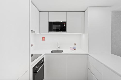 GuestReady – City Center Apartment with Balcony