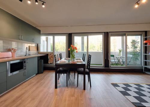 Terrasse, appartement rénové dans le 15e arr
