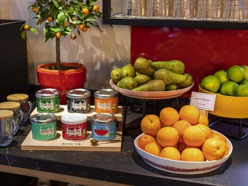 Comida en o cerca de este hotel