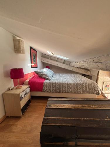 studio avec chambre en mezzanine