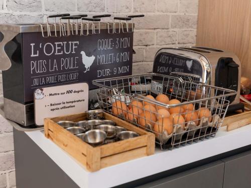 Φαγητό σε αυτό το ξενοδοχείο ή κάπου εκεί κοντά