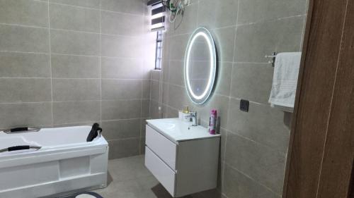 Billede fra billedgalleriet på MM Luxury 3 bedroom Duplex Terrance i Aja