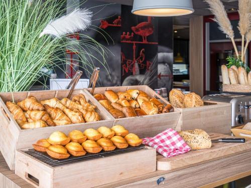 Jídlo v hotelu nebo okolí