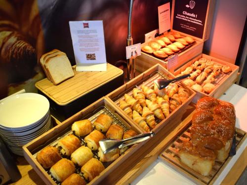 Jídlo v hotelu nebo okolí