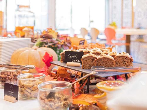 Jídlo v hotelu nebo okolí