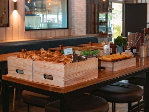 Jídlo v hotelu nebo okolí