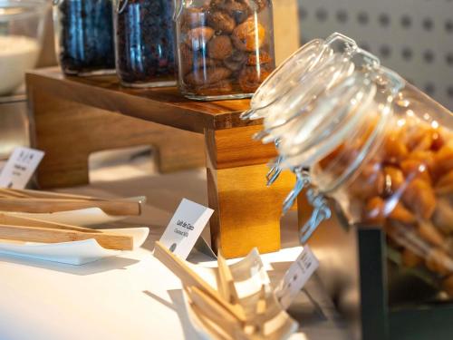 Comida en o cerca de este hotel