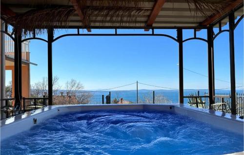 Amazing Home In Podstrana