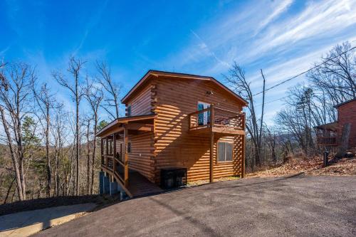 Luxury Cabin with Hot Tub and Resort Access photo 48