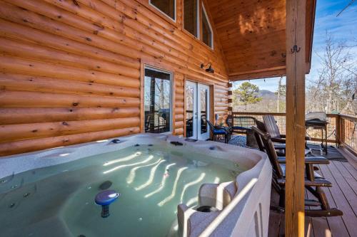 Luxury Cabin with Hot Tub and Resort Access photo 38