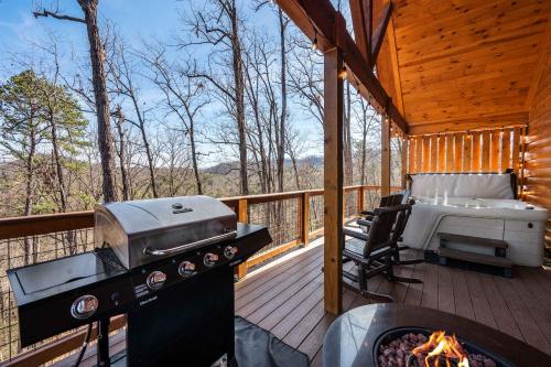 Luxury Cabin with Hot Tub and Resort Access photo 36