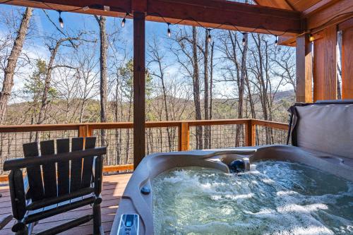 Luxury Cabin with Hot Tub and Resort Access photo 40