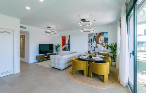 2 Bedroom Lovely Apartment In Torremolinos