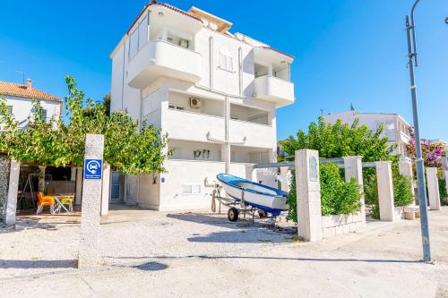 Apartments Jerkunica