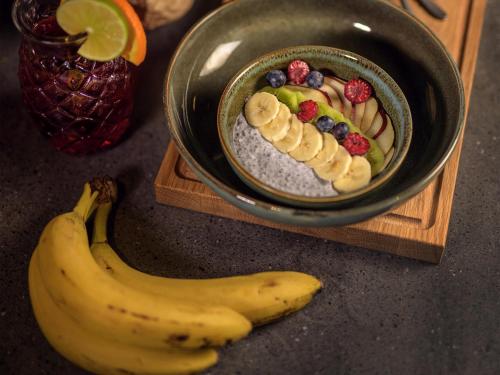 Comida en o cerca de este hotel