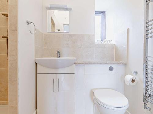 Ένα μπάνιο στο 2 Bed in Wellington 56950