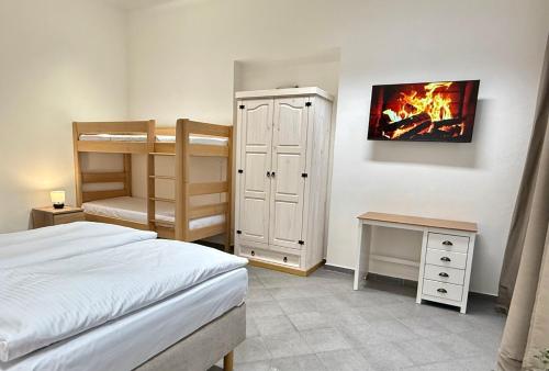 Postel nebo postele na pokoji v ubytování Sleep & Go Czech Republic - Praha 5 Anděl