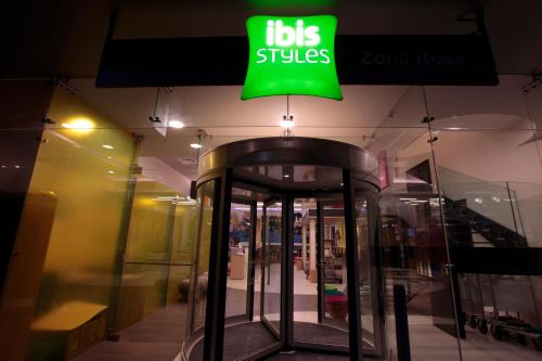 Фотография из галереи Ibis Styles Mexico Reforma в Мехико