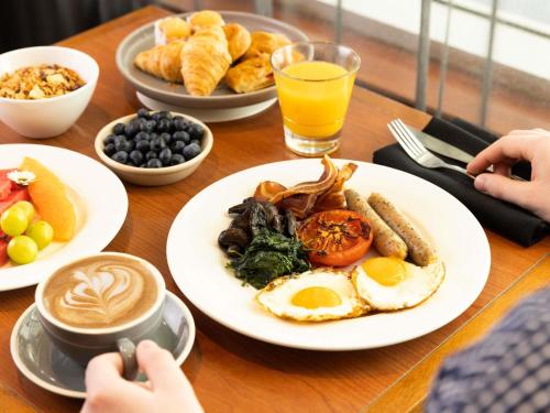 Jídlo v hotelu nebo okolí