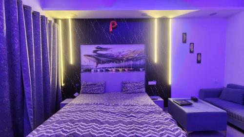 Postel nebo postele na pokoji v ubytování FeelsGood Stay