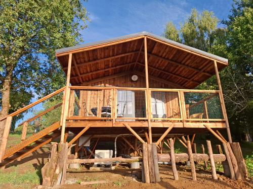 Ardoise et miel la grande cabane