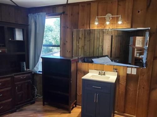 Kuchyň nebo kuchyňský kout v ubytování Large 3 bedroom Estate Pool