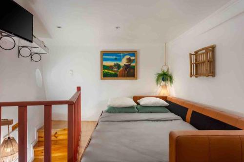 Historic Alfama Cave Studio - Medieval Quarter Experience
