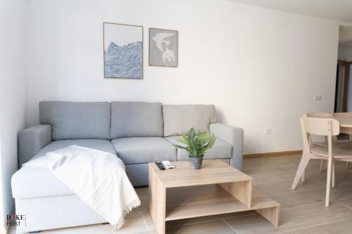 Cuatro Caminos Apartments