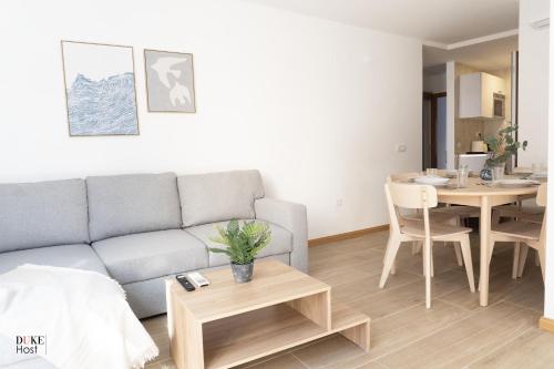 Cuatro Caminos Apartments
