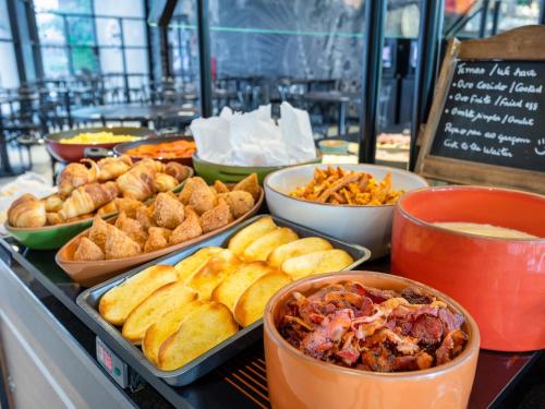 Mad på hotellet eller i nærheden