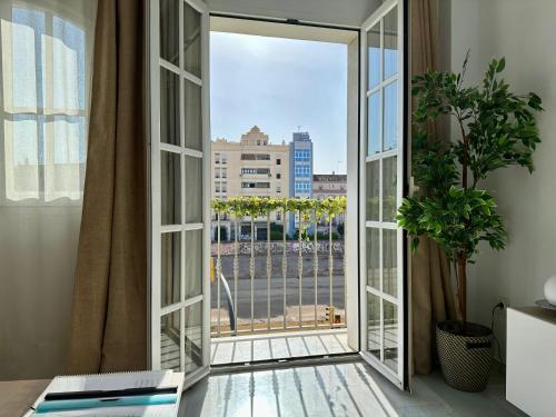 Beautiful Central Apartment with Free Parking