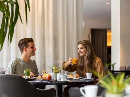 Jídlo v hotelu nebo okolí