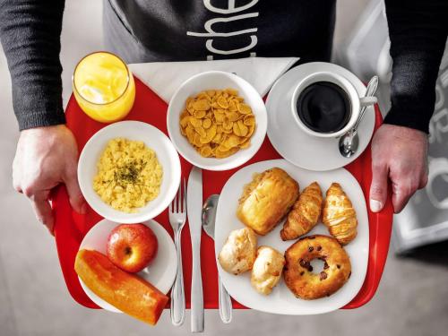 Jídlo v hotelu nebo okolí