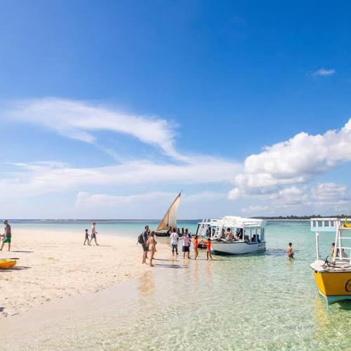 Un paisaje natural cerca del barco