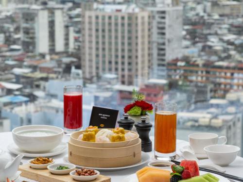 Jídlo v hotelu nebo okolí