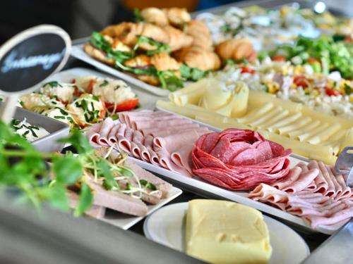 Φαγητό σε αυτό το ξενοδοχείο ή κάπου εκεί κοντά