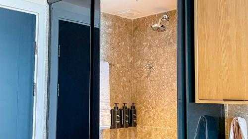 Koupelna v ubytování Setai Yacht By Setai Apartaments