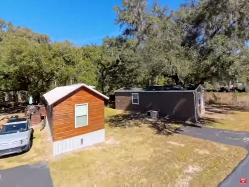 Galeriebild der Unterkunft Luxury Cabin 12 in Ocala