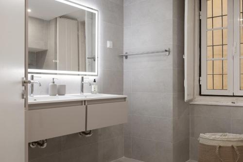 Master Historical Gem in Alfama
