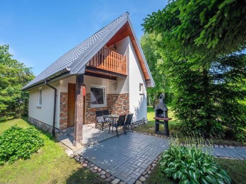 Comfortable holiday homes with a summer pool